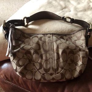 Small coach hobo bag. Great condition